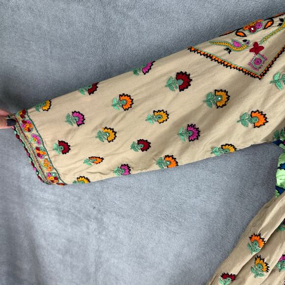 Generation Cottage Tunic Top Womens 8 Tan Embroidered Floral Smocked Modest Boho - Picture 5 of 16